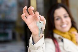 Louer son logement le temps des vacances: légal  mais…