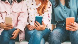 Téléphones qui émettent trop d’ondes